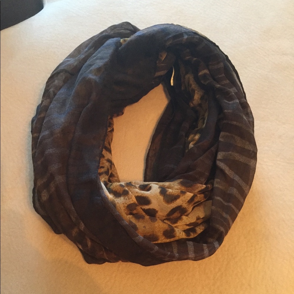 Leopard infinity scarf (NWOT)